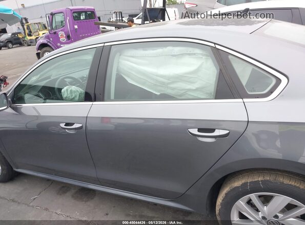 1VWBA7A35JC017784 2018 VOLKSWAGEN PASSAT Серый 