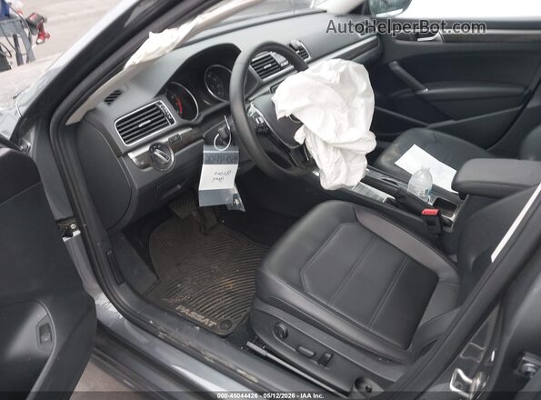 1VWBA7A35JC017784 2018 VOLKSWAGEN PASSAT Серый 