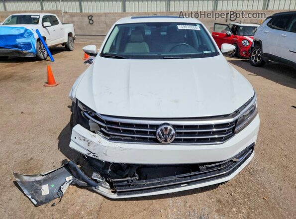 1VWBA7A35JC030101 2018 VOLKSWAGEN PASSAT Белый Вид спереди