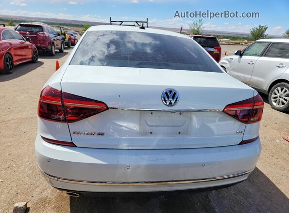 1VWBA7A35JC030101 2018 VOLKSWAGEN PASSAT Белый Вид сзади