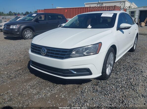 1VWBA7A37JC006236 2018 VOLKSWAGEN PASSAT White Widok z przodu