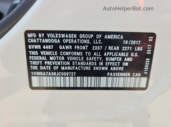 1VWBA7A38JC009727 2018 VOLKSWAGEN PASSAT White Вид підкапотного простору