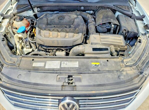 1VWBA7A38JC009727 2018 VOLKSWAGEN PASSAT White Вид задньої частини салону