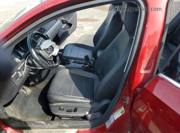 1VWDT7A34HC052006 2017 VOLKSWAGEN PASSAT Бордовый Вид салона спереди