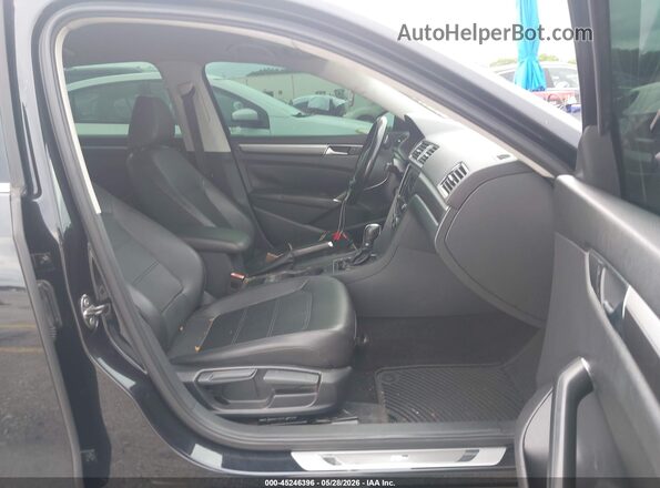 1VWDT7A37HC051898 2017 VOLKSWAGEN PASSAT Black Widok wnętrza z przodu