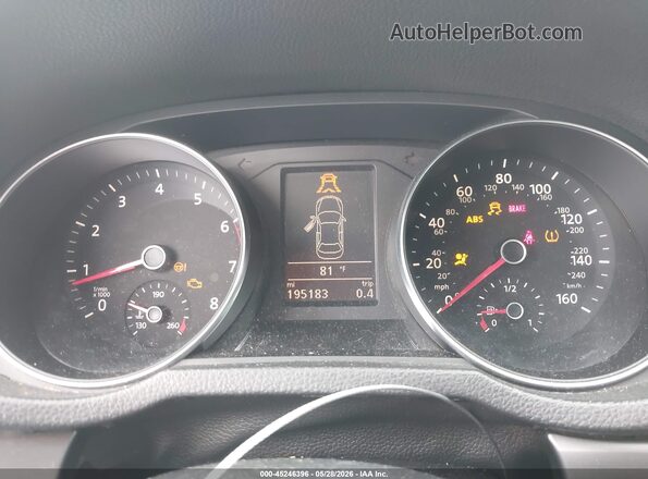1VWDT7A37HC051898 2017 VOLKSWAGEN PASSAT Black Widok tylnych siedzeń