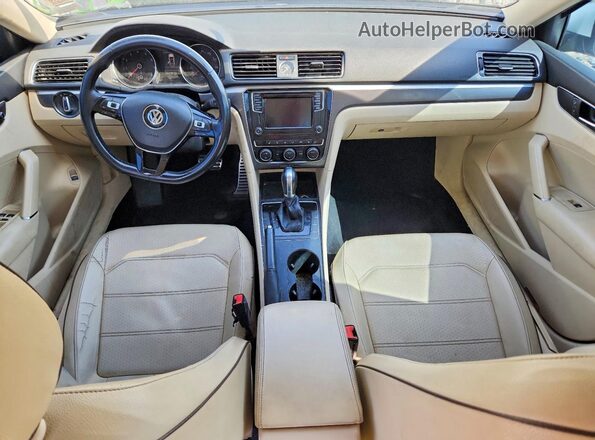 1VWDT7A37HC086330 2017 VOLKSWAGEN PASSAT Белый Вид панели приборов