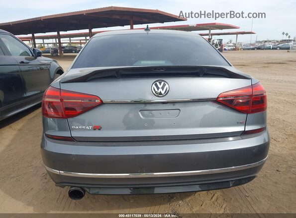 1VWDT7A3XHC076844 2017 VOLKSWAGEN PASSAT Серый 