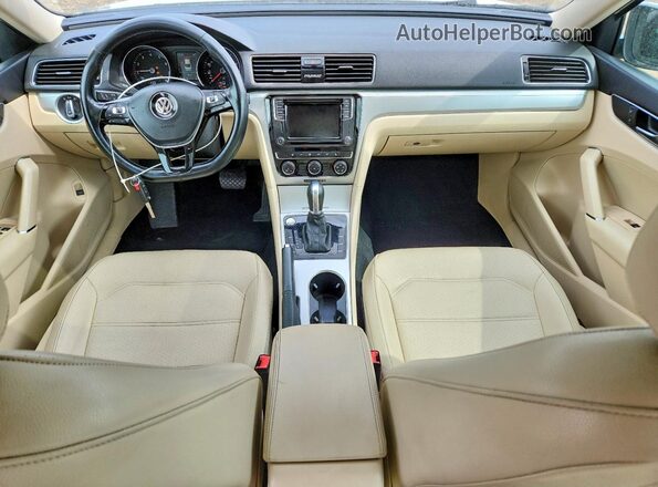 1VWLA7A3XKC012327 2019 VOLKSWAGEN PASSAT Белый Вид панели приборов