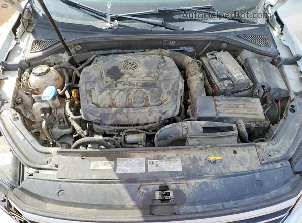 1VWMA7A36KC002575 2019 VOLKSWAGEN PASSAT Белый Вид задней части салона