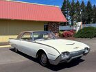 1961 Ford T-bird Two Tone vin: 1Y71Z139615
