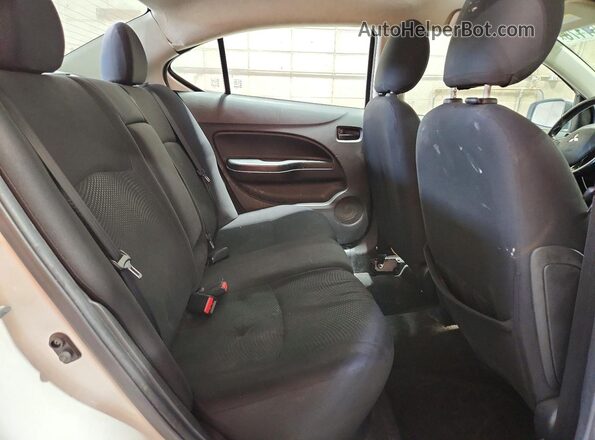ML32F3FJ3HHF06675 2017 MITSUBISHI MIRAGE Белый Вид задней части салона