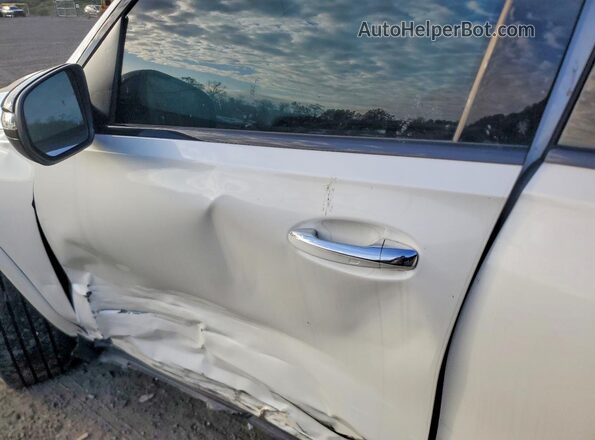 4JGFB5KEXPA940090 2023 MERCEDES-BENZ GLE White Вид панелі приладів