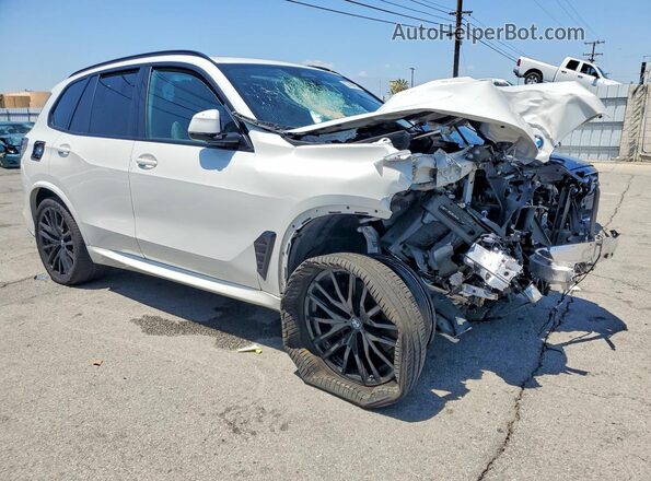 5UX23EU03R9S86229 2024 BMW X5 Белый Вид спереди