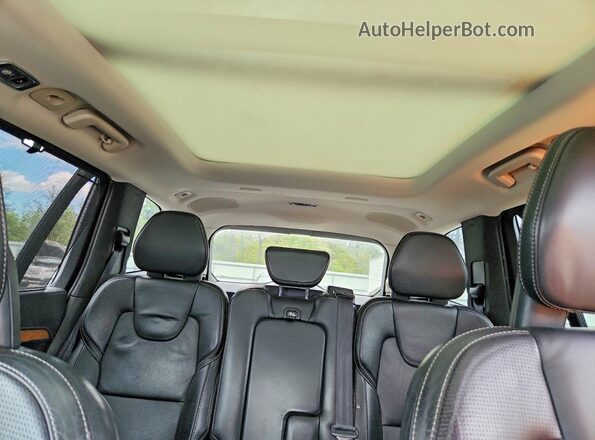 YV4A22PL8J1194327 2018 VOLVO XC90 Черный Вид задней части салона