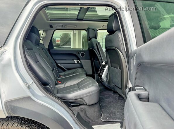 SALWR2RV8JA811916 2018 LAND ROVER RANGE Серебряный Вид сзади