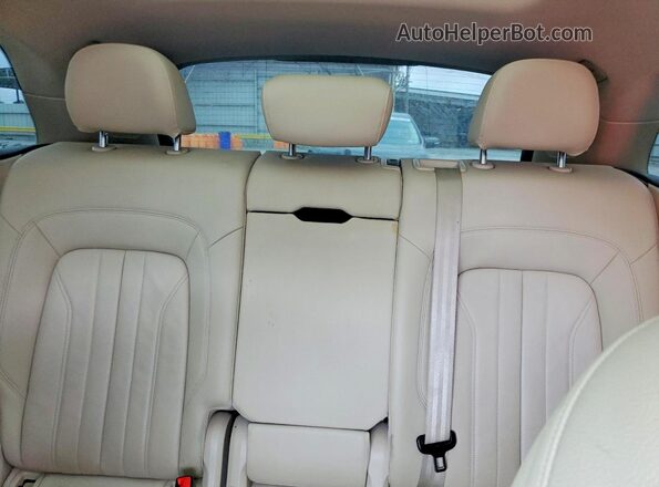 WA1BNAFY9J2002200 2018 AUDI Q5 Черный Вид задней части салона