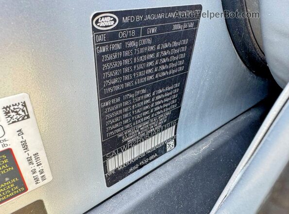 SALWR2RV8JA811916 2018 LAND ROVER RANGE Серебряный Вид подкапотного пространства