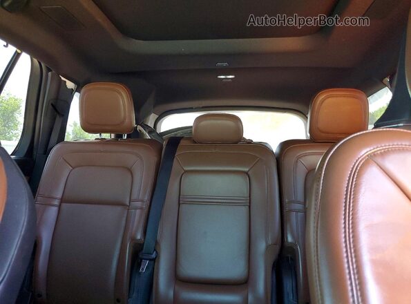 5LM5J7WCXNGL08359 2022 LINCOLN AVIATOR White Widok wnętrza z tyłu
