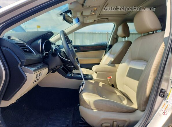 4S4BSANC5J3238336 2018 SUBARU OUTBACK Золотой Вид панели приборов