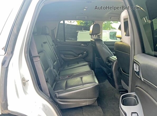1GKS1BKC9HR134333 2017 GMC YUKON Белый Вид салона спереди