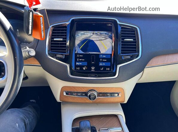 YV4BR0CK7M1700459 2021 VOLVO XC90 Белый Вид задней части салона