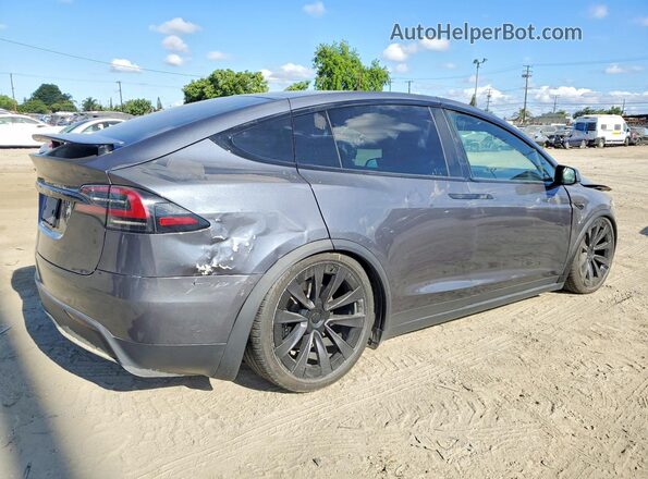 7SAXCAE58PF386925 2023 TESLA MODEL Серый Передняя правая четверть