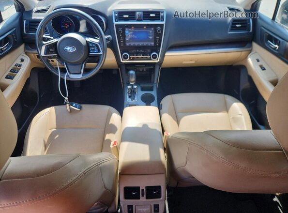 4S4BSANC5J3238336 2018 SUBARU OUTBACK Золотой Вид щитка приборов