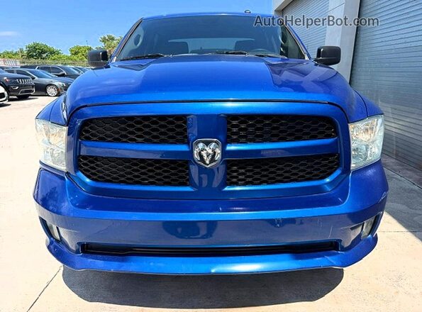 3C6RR6KG2JG249849 2018 RAM 1500 Синий Вид сзади