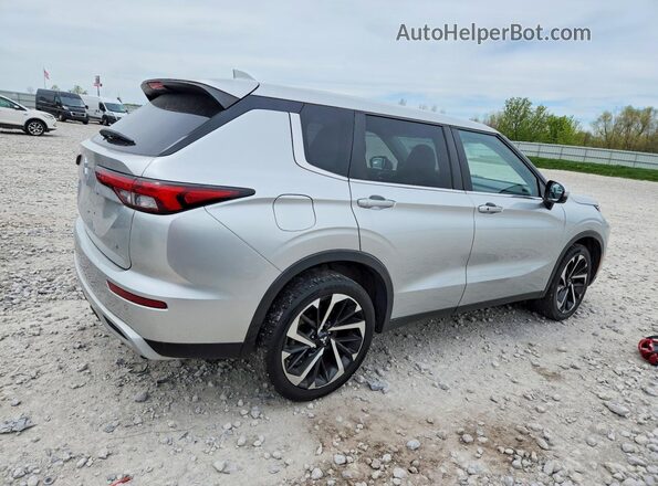 JA4J3UA8XNZ010359 2022 MITSUBISHI OUTLANDER Серебряный Передняя правая четверть