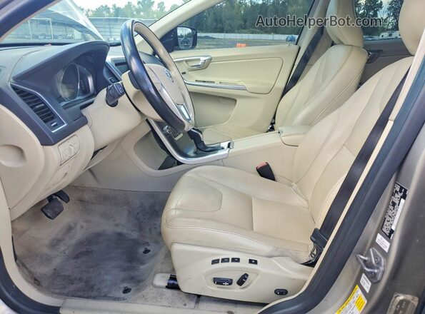 YV440MDK0G2823446 2016 VOLVO XC60 Серый Вид панели приборов