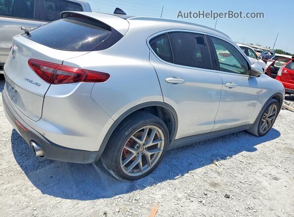 ZASFAKAN4J7B74800 2018 ALFA ROMEO STELVIO Silver Przód prawy