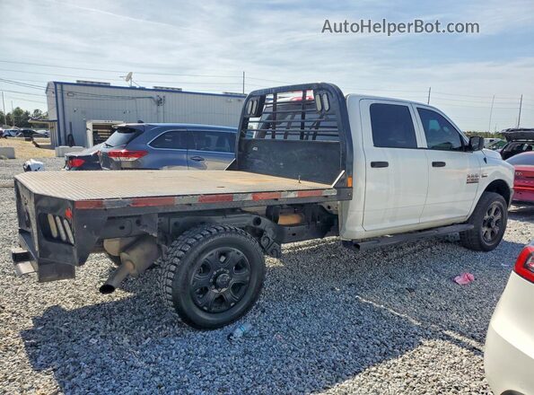 3C7WR5HJ0JG333888 2018 RAM 2500 Белый Передняя правая четверть