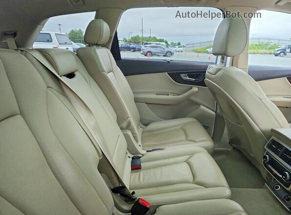 WA1LAAF72HD008135 2017 AUDI Q7 Белый Вид подкапотного пространства