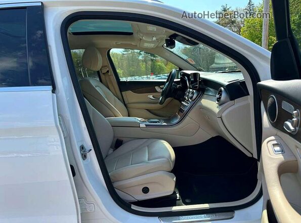 W1N0G8EB7NV348059 2022 MERCEDES-BENZ GLC-CLASS Белый Вид задних сидений