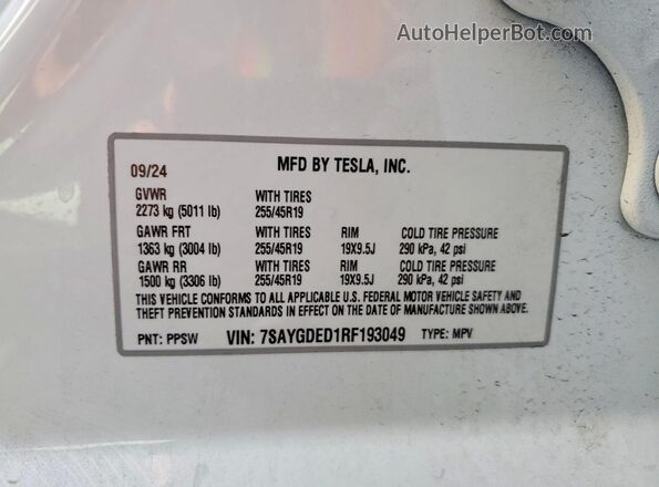 7SAYGDED1RF193049 2024 TESLA MODEL White 360 interior view
