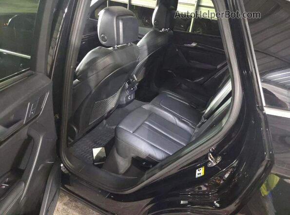 WA1C4AFY7J2123766 2018 AUDI SQ5 Black Vista interior delantera