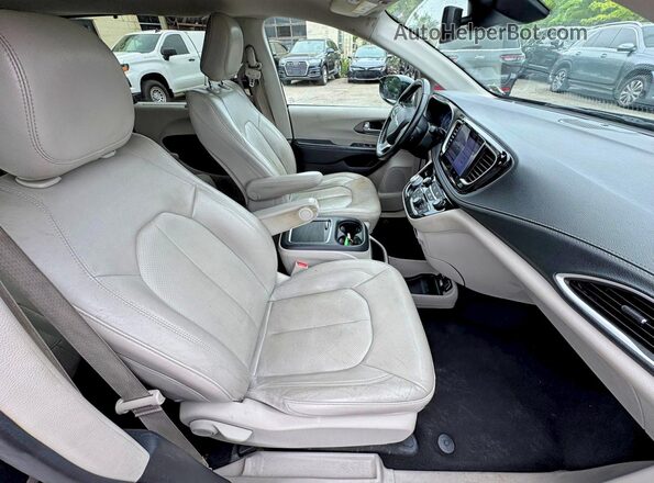 2C4RC1BG4MR538937 2021 CHRYSLER PACIFICA Черный Вид спереди