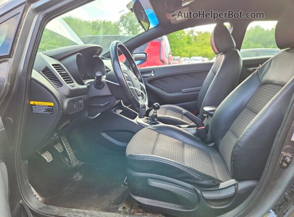 KNAFZ5A35G5592172 2016 KIA FORTE Серебряный Вид панели приборов