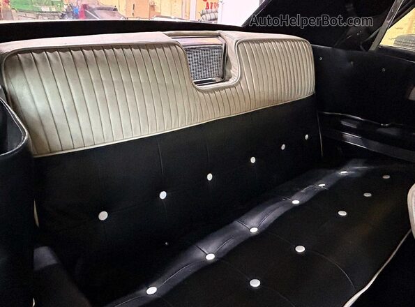 5762097498 1957 CADILLAC 2 White Vista interior delantera
