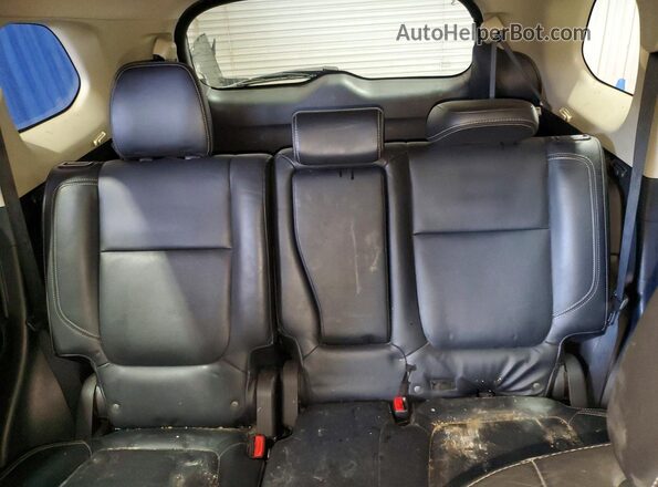 JA4AZ3A3XKZ018552 2019 MITSUBISHI OUTLANDER Белый Вид задней части салона