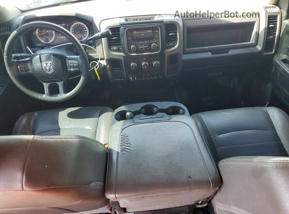 3C7WR5HJ0JG333888 2018 RAM 2500 Белый Вид щитка приборов