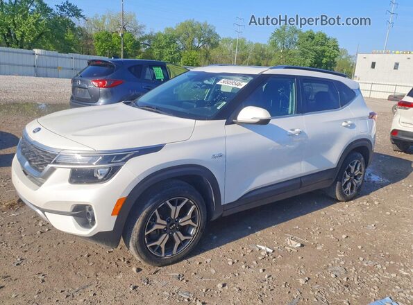KNDERCAA8M7141433 2021 KIA SELTOS Белый Задняя левая четверть