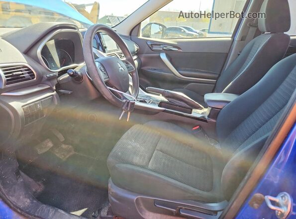 JA4AS3AA4JZ067800 2018 MITSUBISHI ECLIPSE Синий Вид панели приборов