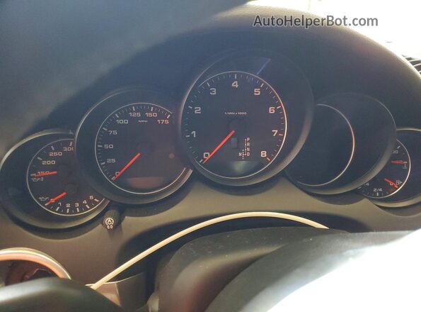 WP1AA2A22JKA07176 2018 PORSCHE CAYENNE Белый Вид задних сидений