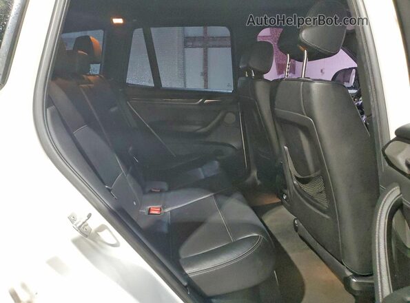 5UXWX7C56H0U42815 2017 BMW X3 Белый Вид подкапотного пространства