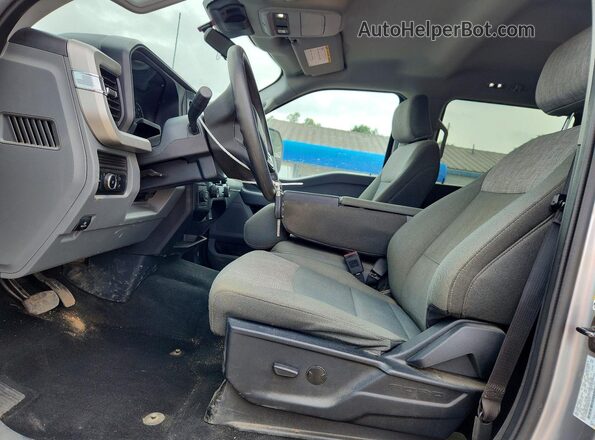 1FT7W2BT3REE01073 2024 FORD F250 Серебряный Вид салона спереди