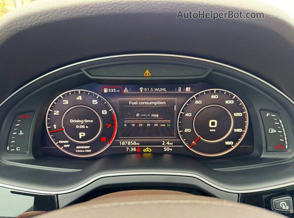 WA1LAAF7XHD031470 2017 AUDI Q7 Black Вид щитка приладів