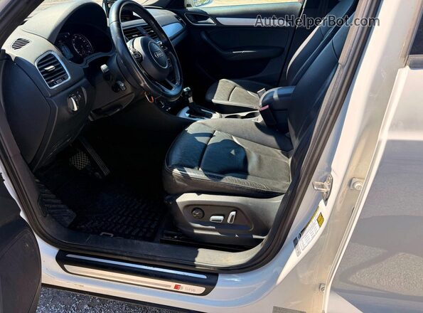 WA1BCCFS2JR018632 2018 AUDI Q3 Белый Вид подкапотного пространства