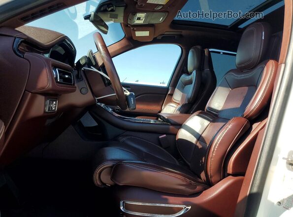 5LMYJ9YY7LGL15526 2020 LINCOLN AVIATOR Белый Вид панели приборов